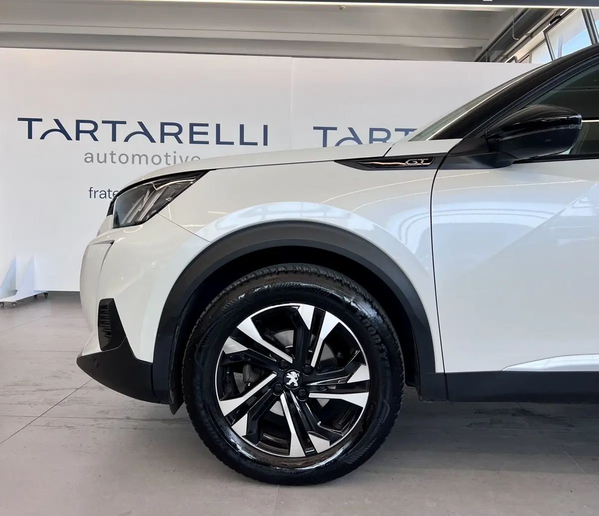 Peugeot 2008 usata a Bari (4)