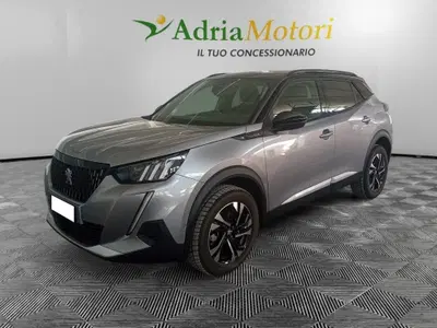 Peugeot 2008 BlueHDi 130 S&amp;S EAT8 GT del 2023 usata a Pordenone