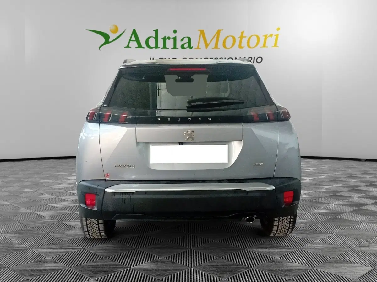 Peugeot 2008 usata a Pordenone (4)