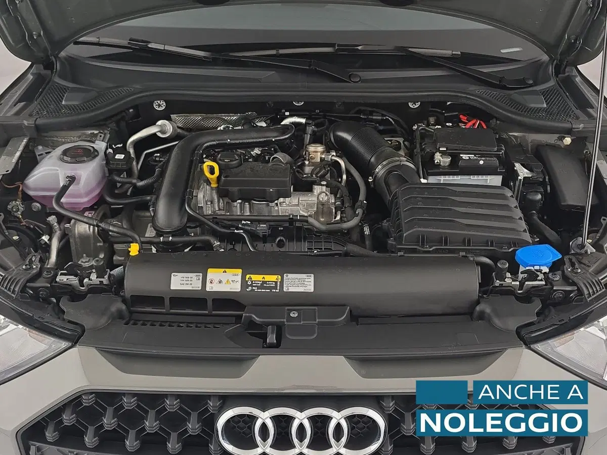 Audi A1 allstreet usata a Asti (8)