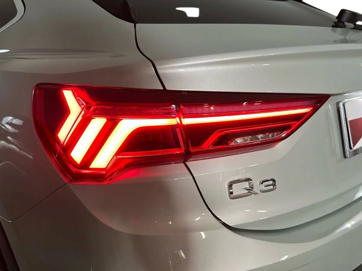Audi Q3 Sportback usata a Napoli (20)