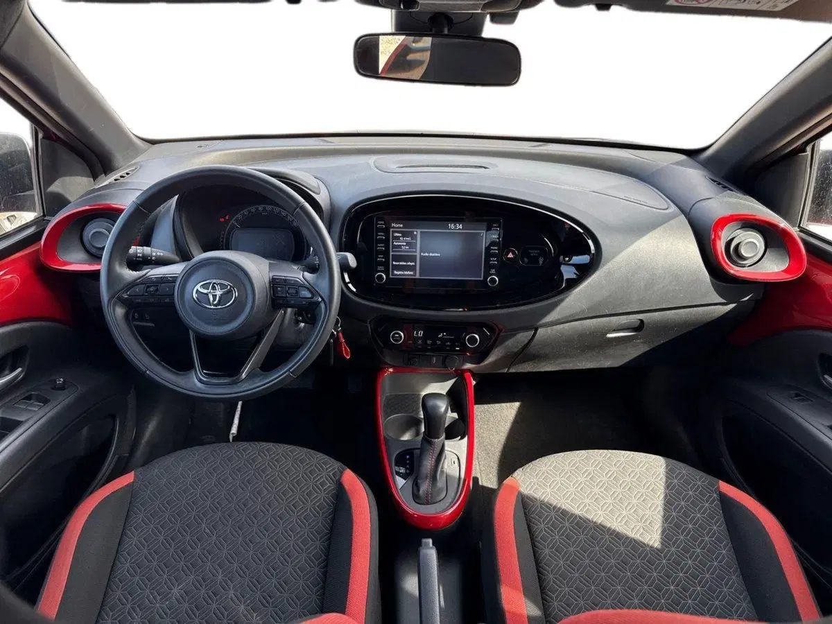 Toyota Aygo X usata a Palermo (17)