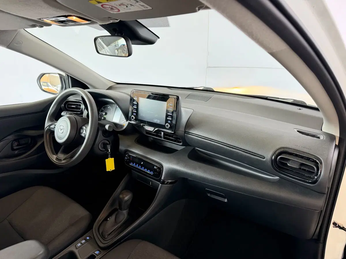 Mazda Mazda2 Hybrid usata a Milano (12)