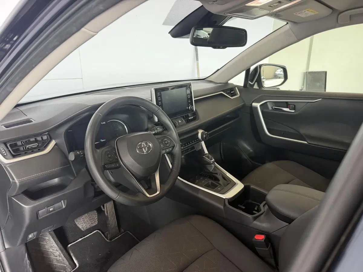 Toyota Rav4 usata a Milano (11)