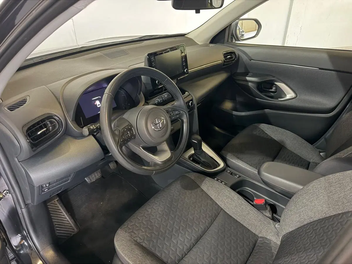 Toyota Yaris Cross usata a Monza e Brianza (11)