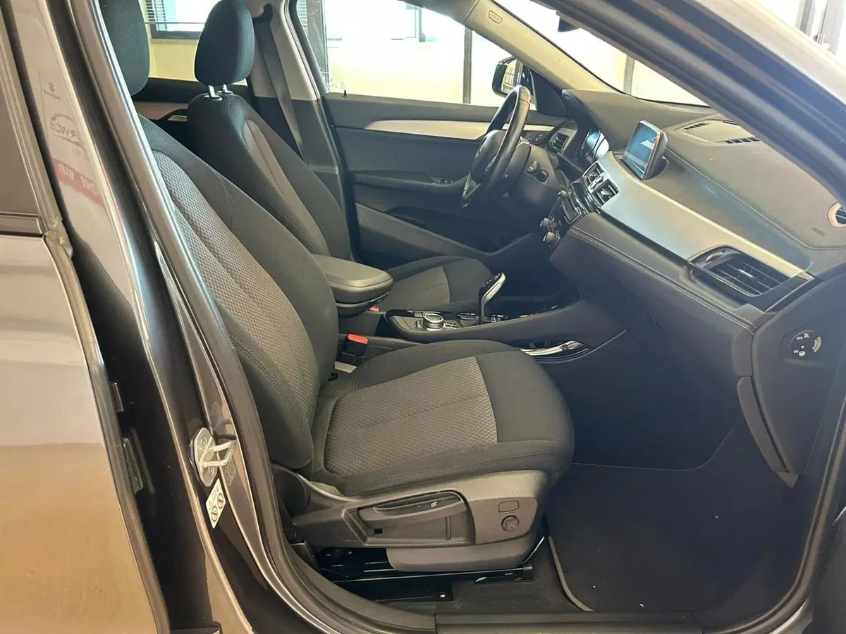 BMW X2 usata a Bari (16)