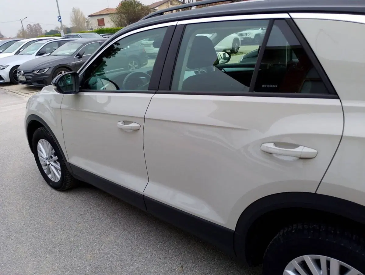 Volkswagen T-Roc usata a Salerno (12)