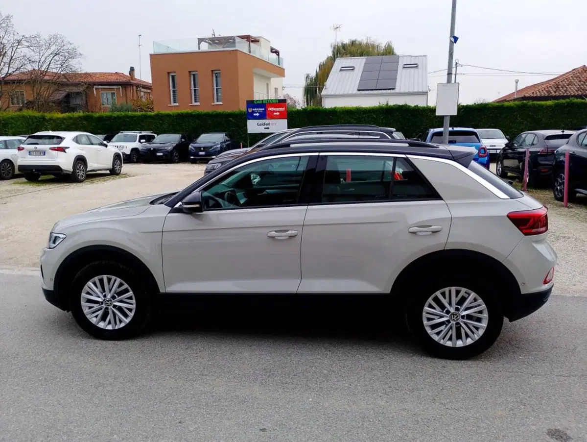 Volkswagen T-Roc usata a Salerno (13)