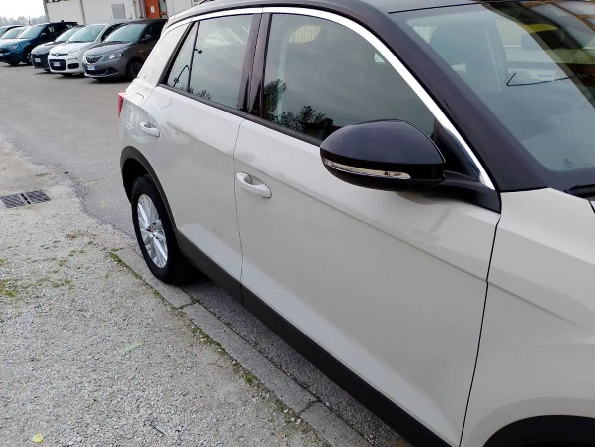 Volkswagen T-Roc usata a Salerno (17)