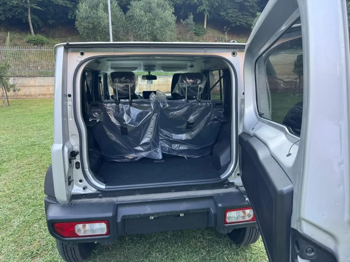 Suzuki Jimny nuova a Salerno (12)
