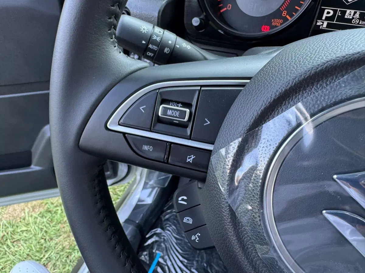Suzuki Jimny nuova a Salerno (15)