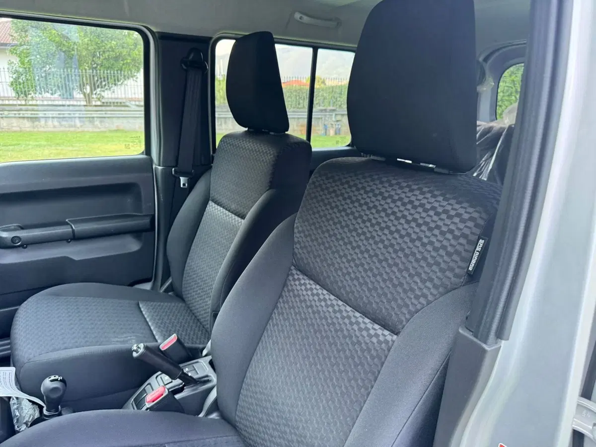 Suzuki Jimny nuova a Salerno (6)