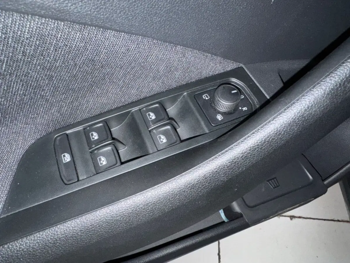 Skoda Scala usata a Salerno (16)