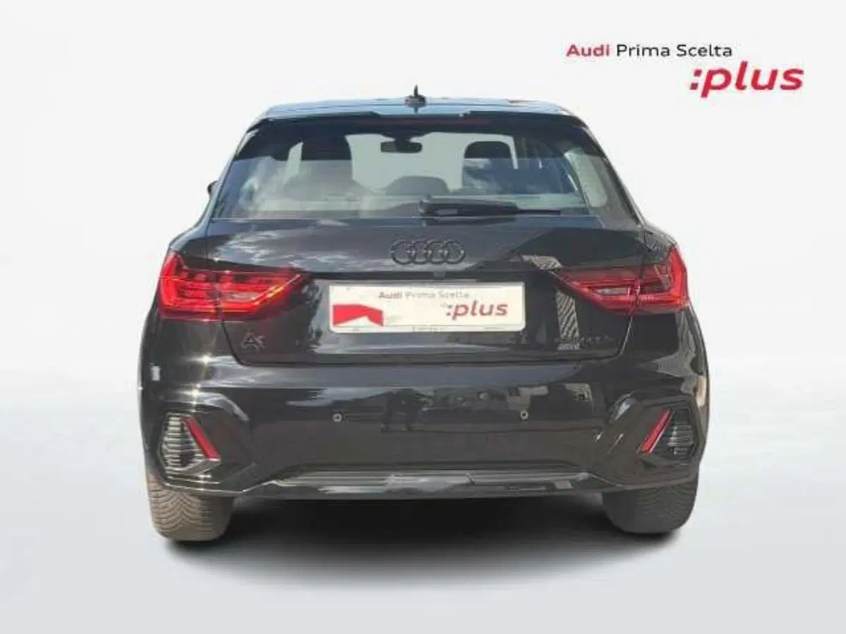 Audi A1 allstreet usata a Prato (11)