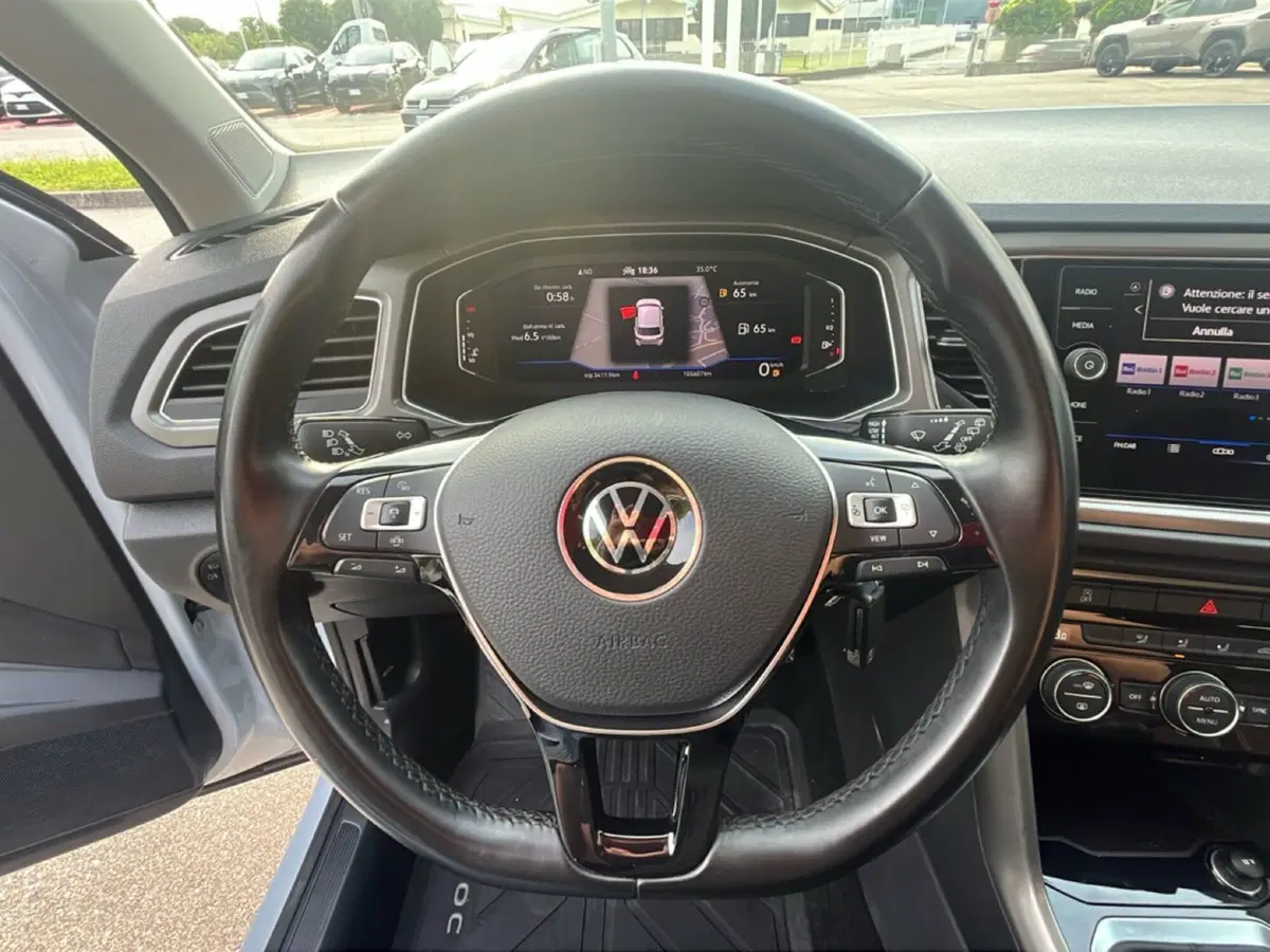 Volkswagen T-Roc usata a Vicenza (12)