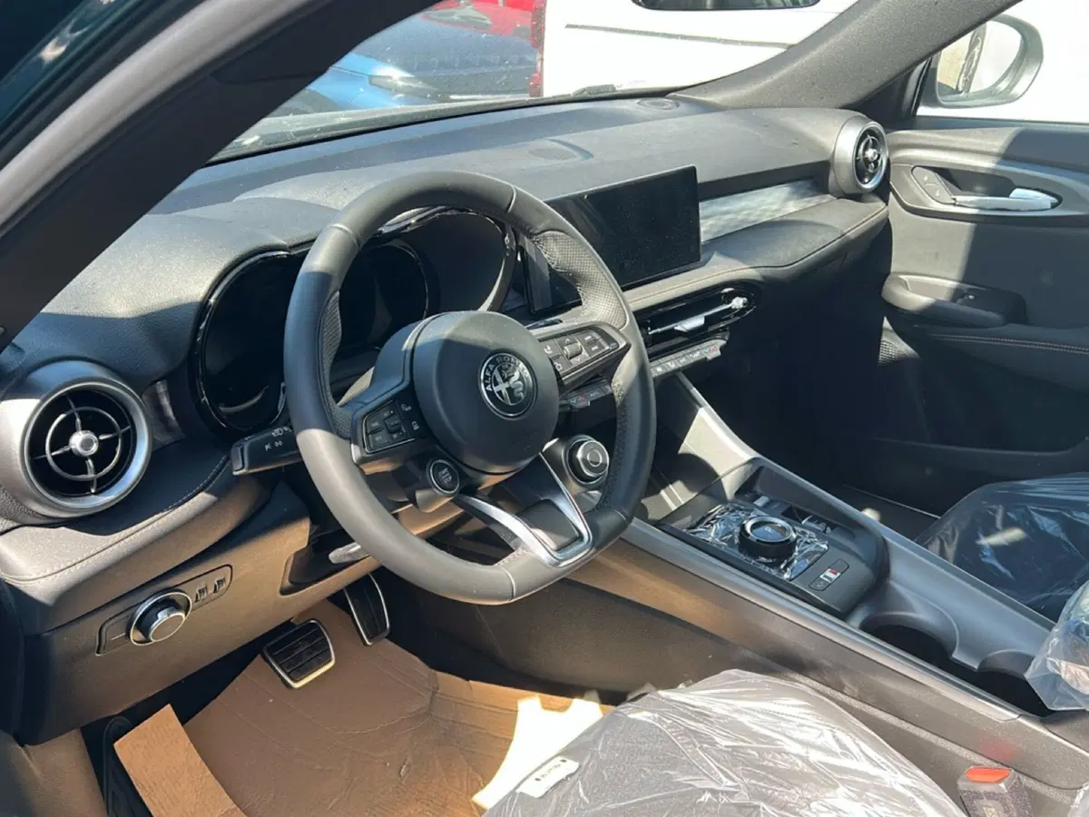 Alfa Romeo Tonale nuova a Frosinone (4)