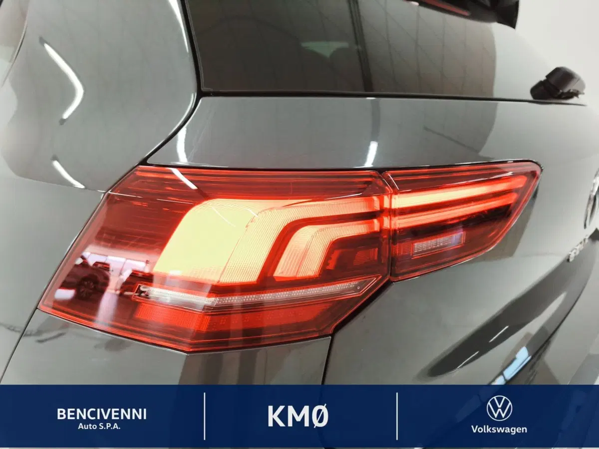 Volkswagen Golf nuova a Catanzaro (11)