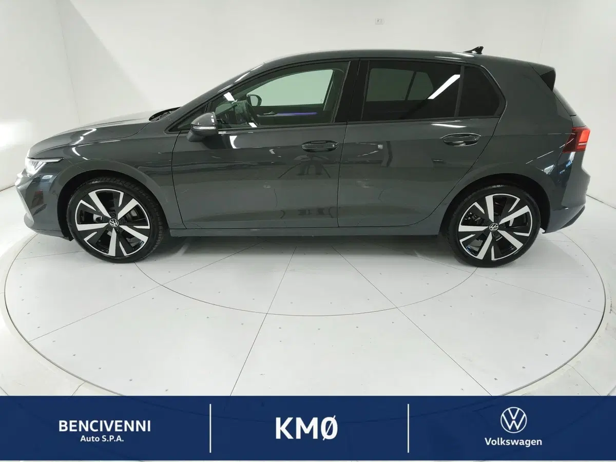 Volkswagen Golf nuova a Catanzaro (14)