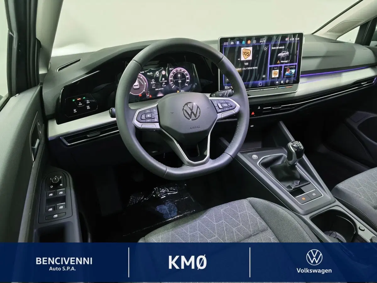 Volkswagen Golf nuova a Catanzaro (19)