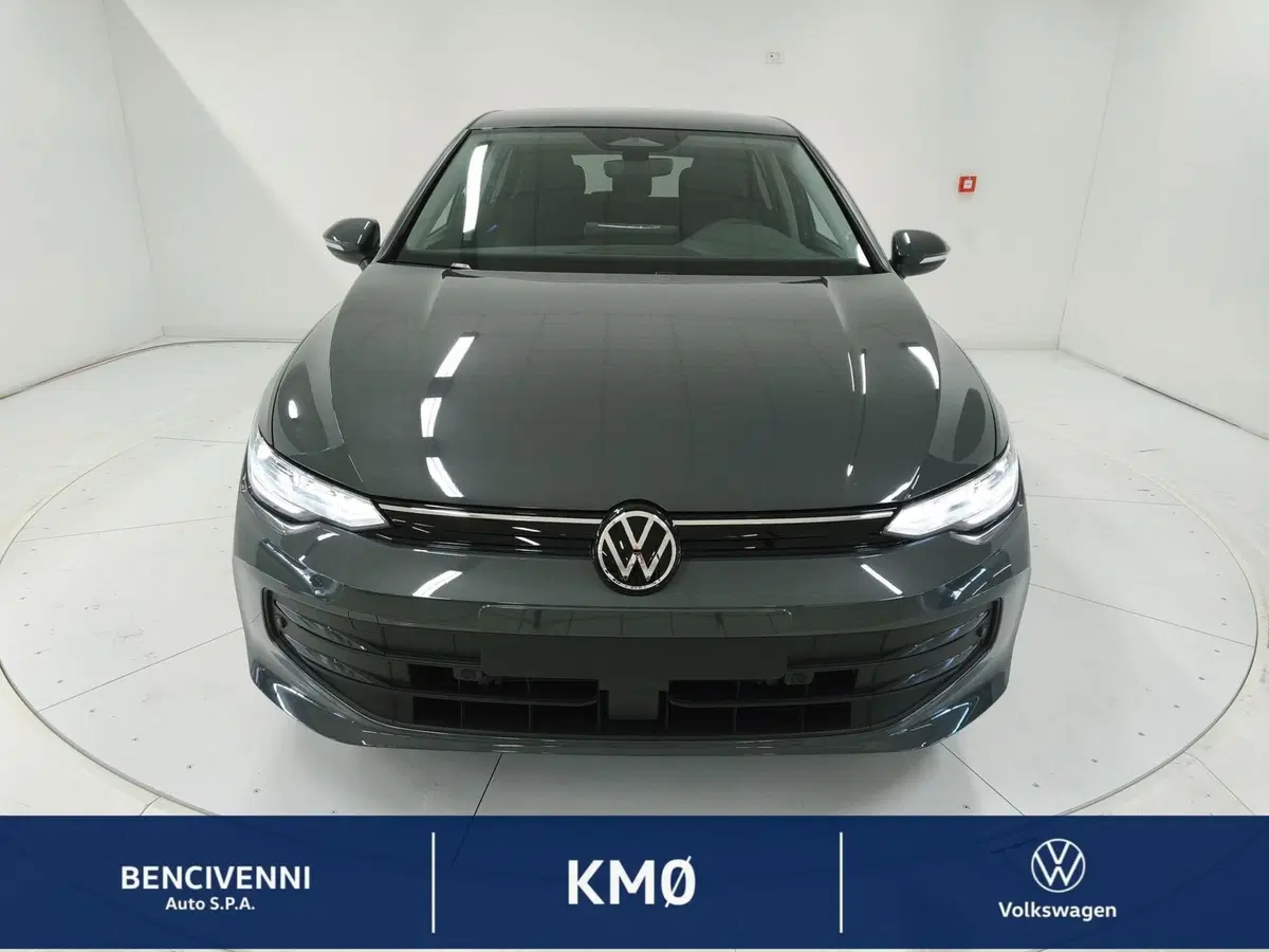 Volkswagen Golf nuova a Catanzaro (2)