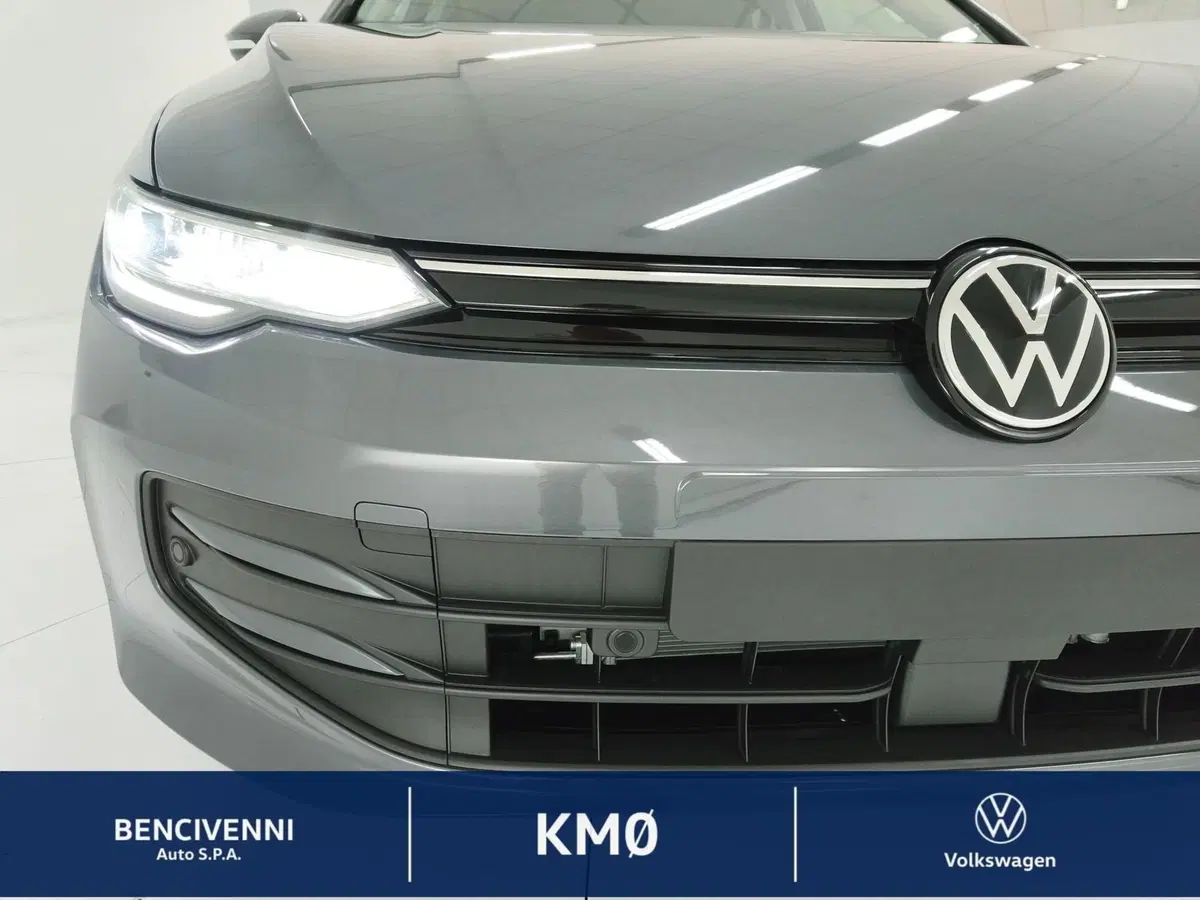 Volkswagen Golf nuova a Catanzaro (3)