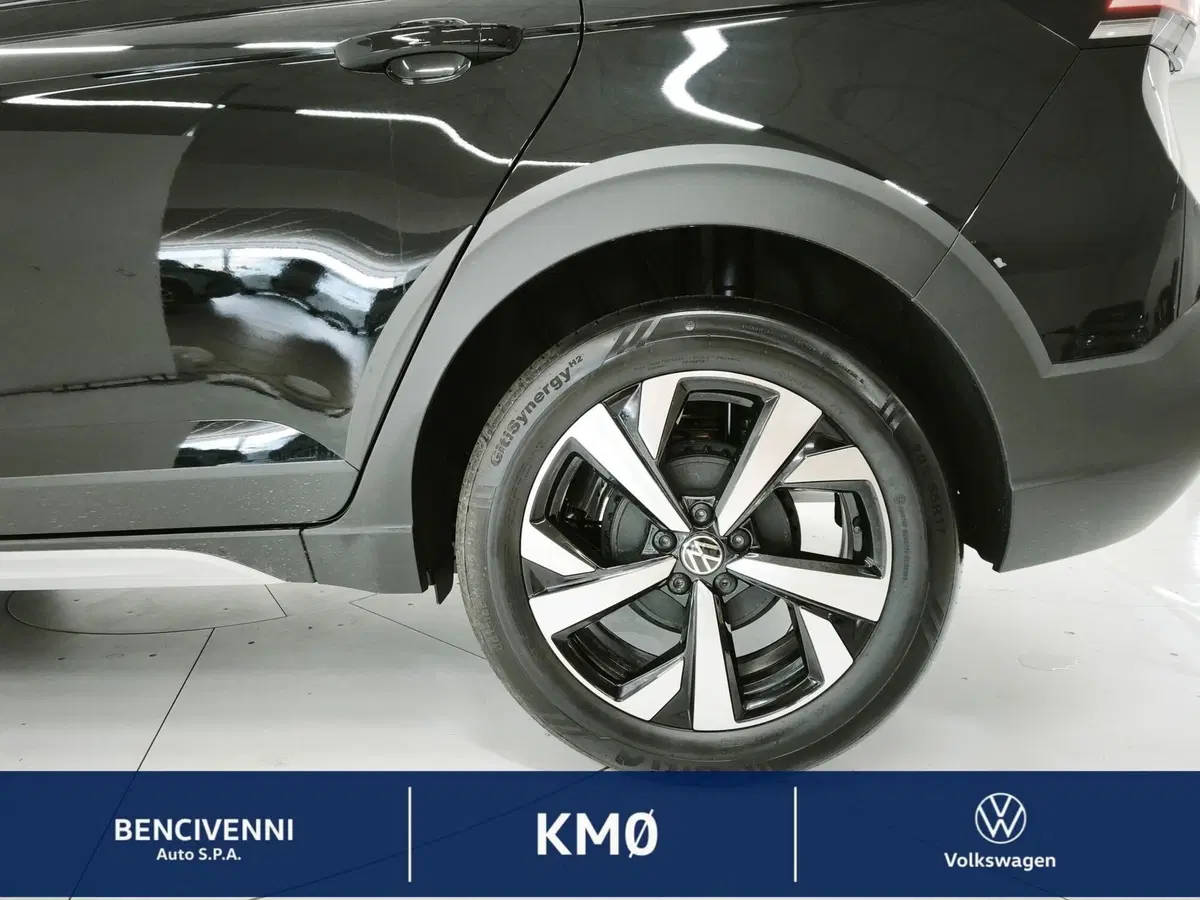 Volkswagen Taigo nuova a Catanzaro (15)