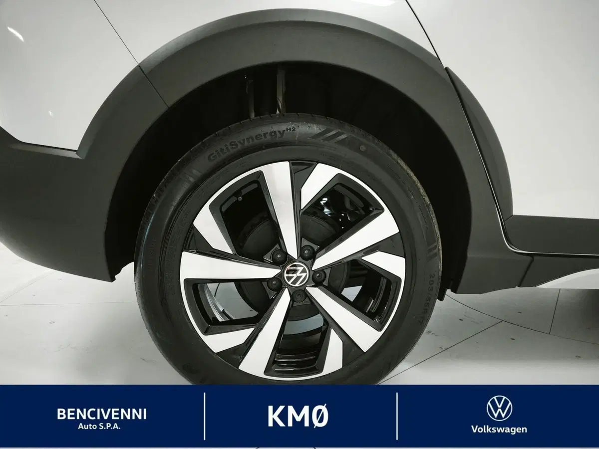 Volkswagen Taigo nuova a Catanzaro (5)
