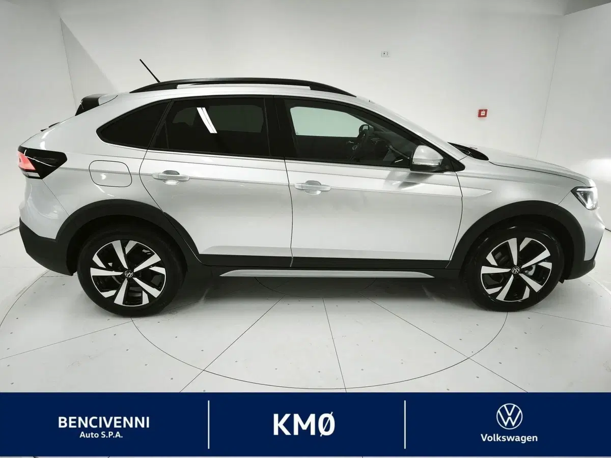 Volkswagen Taigo nuova a Catanzaro (6)