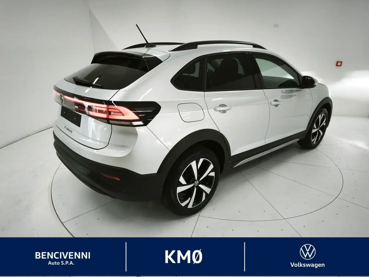 Volkswagen Taigo nuova a Catanzaro (8)