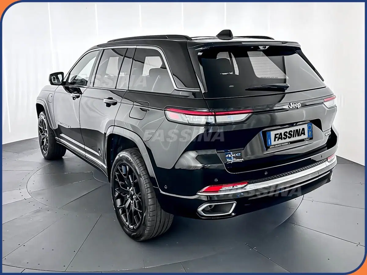 Jeep Grand Cherokee usata a Milano (4)