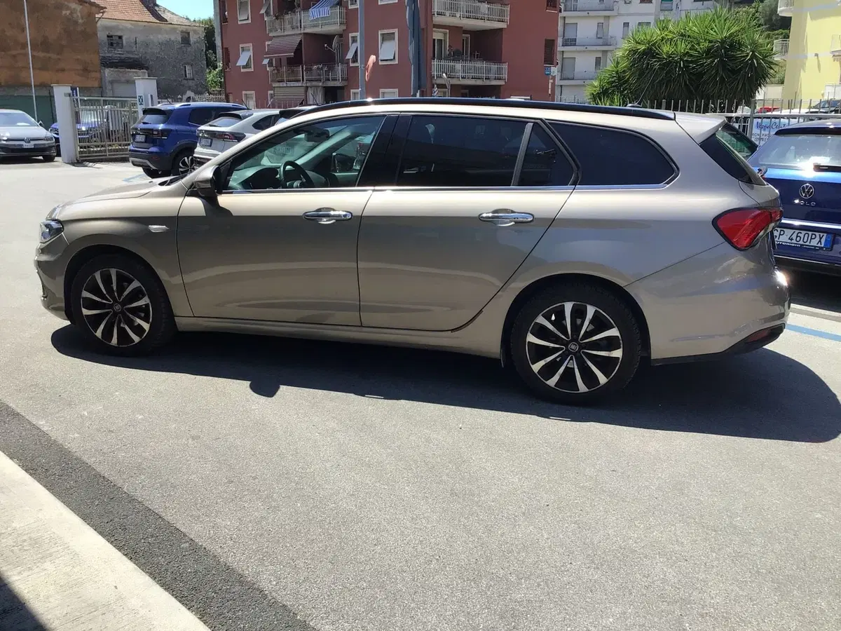 Fiat Tipo Station Wagon usata a Genova (11)
