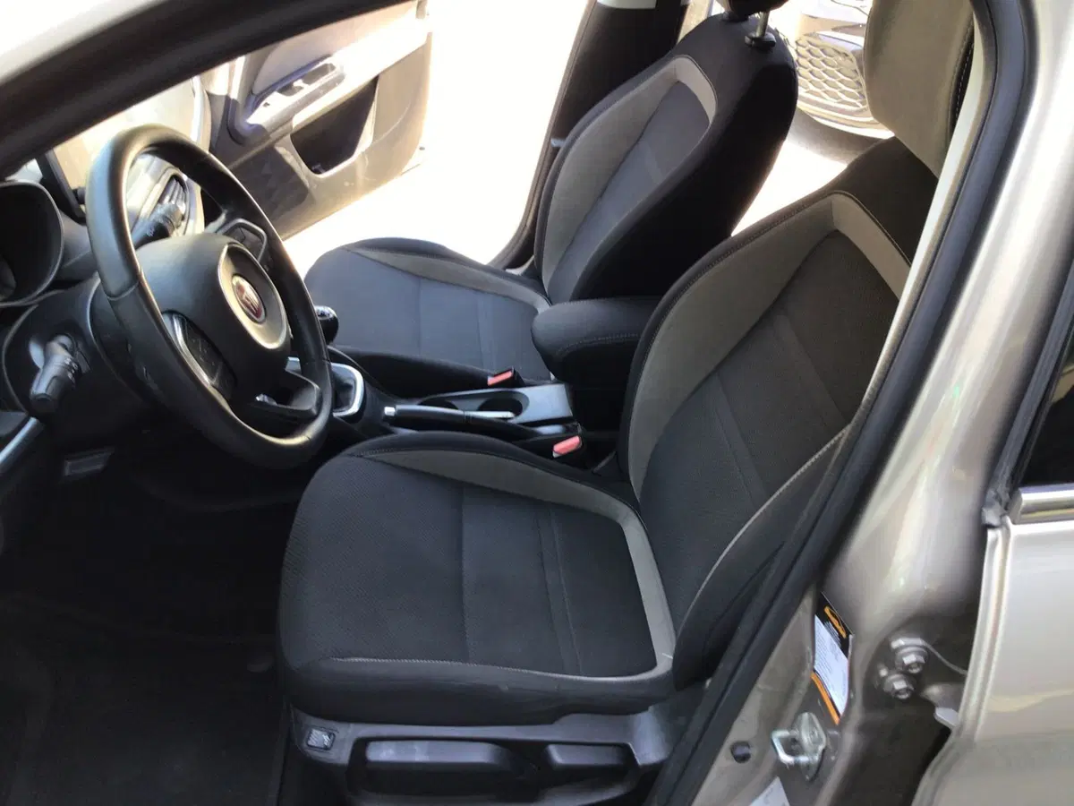 Fiat Tipo Station Wagon usata a Genova (16)