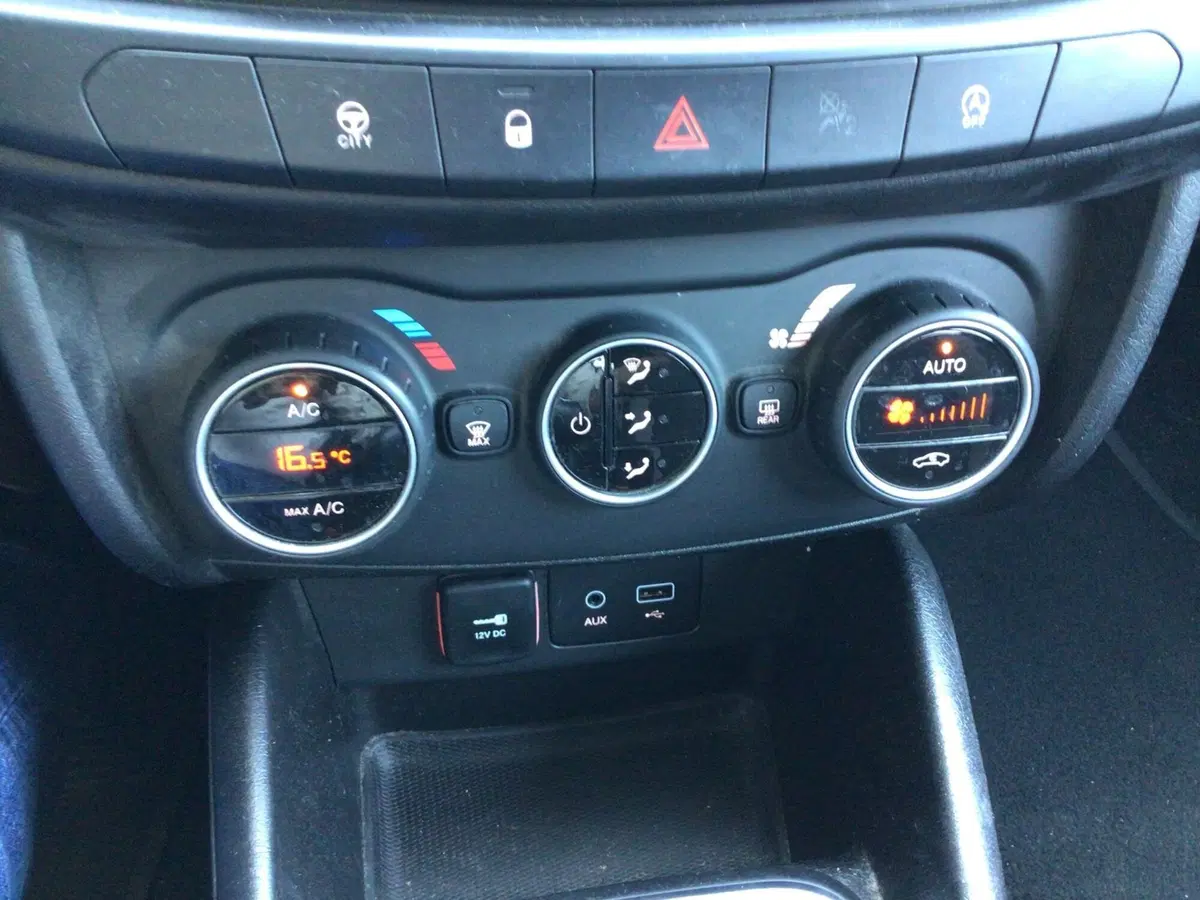 Fiat Tipo Station Wagon usata a Genova (19)