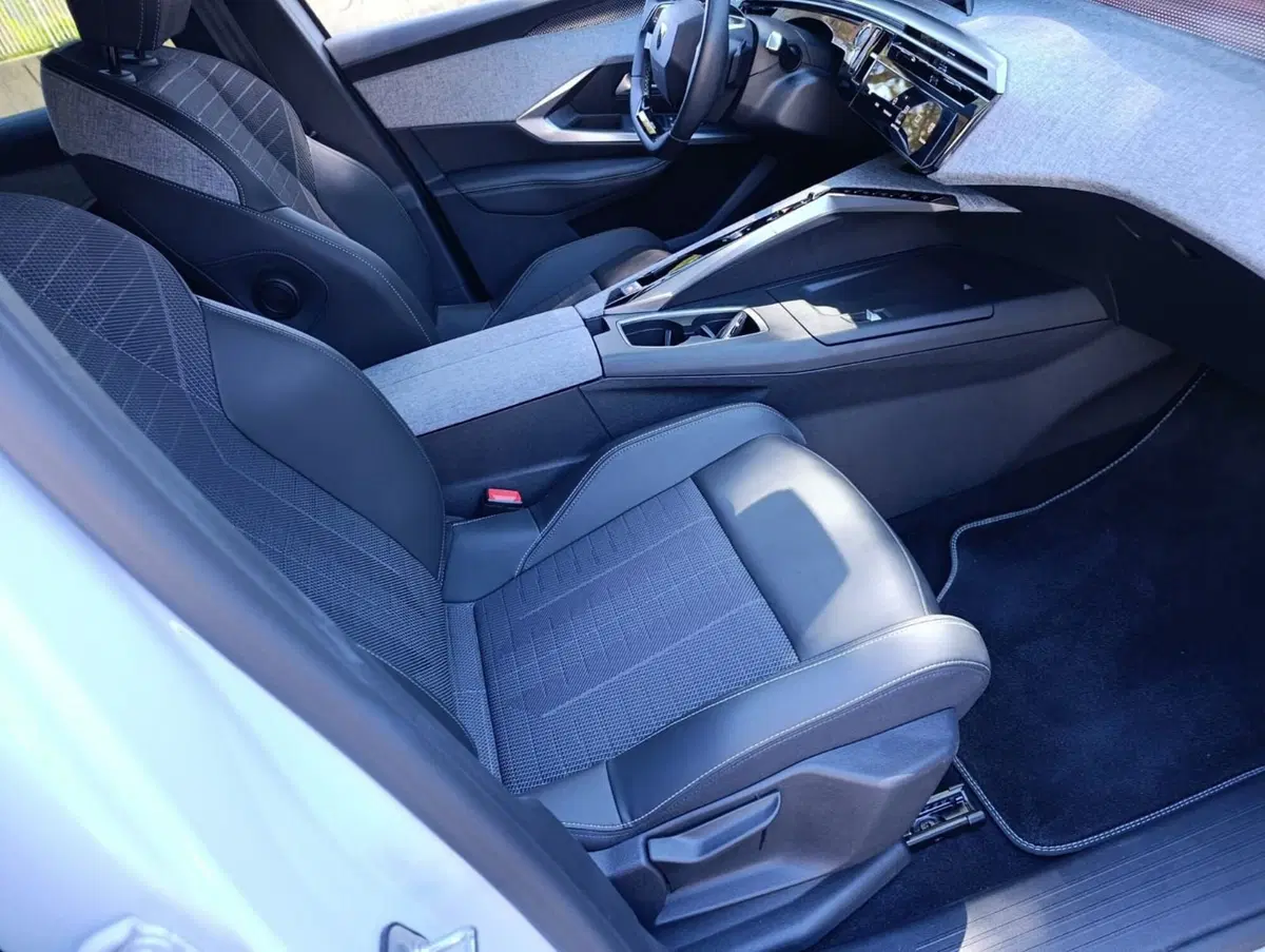 Peugeot 3008 usata a Massa-Carrara (17)
