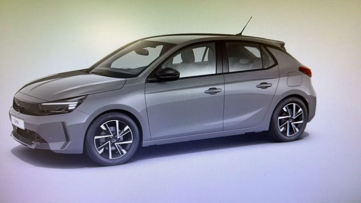 Opel Corsa nuova a Palermo (2)