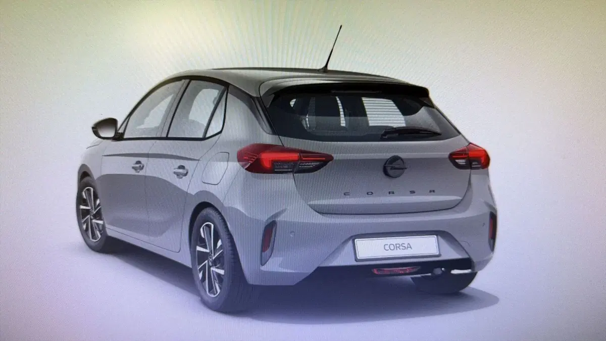 Opel Corsa nuova a Palermo (3)