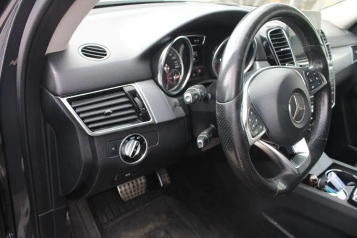 Mercedes-Benz GLE SUV usata a Lecce (8)