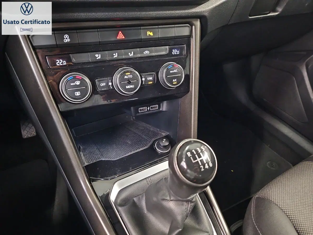 Volkswagen T-Roc usata a Genova (15)
