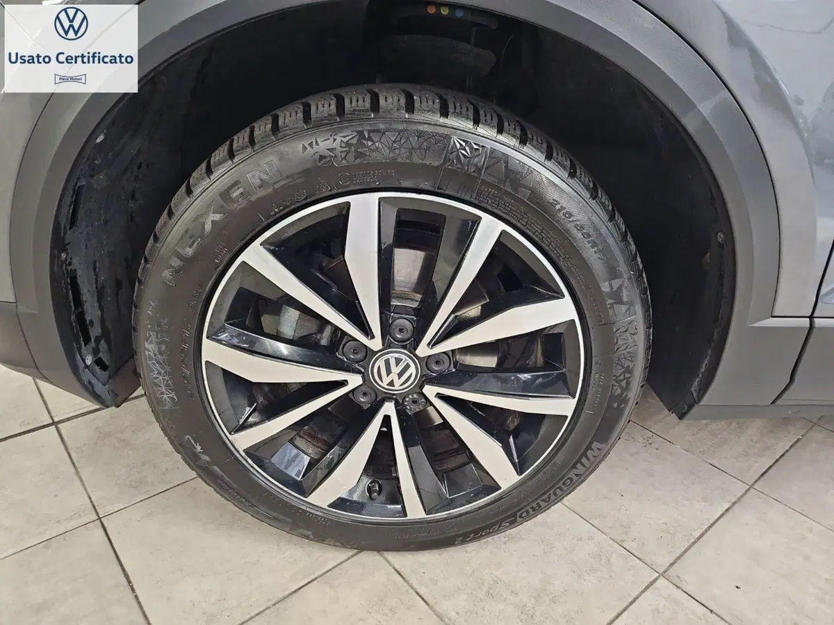 Volkswagen T-Roc usata a Genova (8)