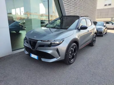 Alfa Romeo Junior 1.2 ibrida Q4 Ti 145cv edct6 del 2026 usata a Modena