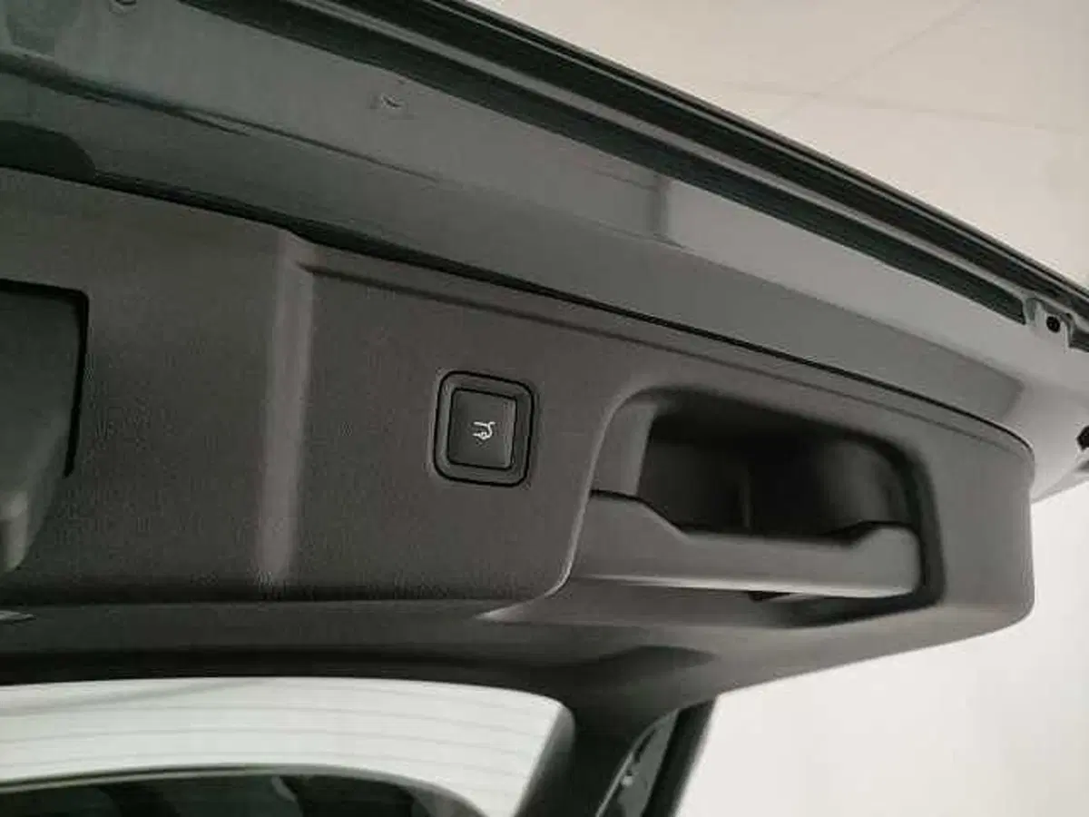Leapmotor C10 nuova a Caserta (11)