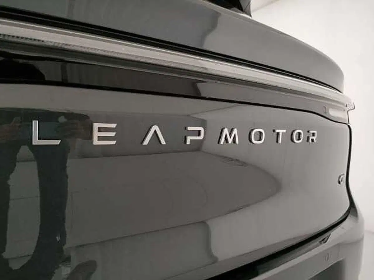 Leapmotor C10 nuova a Caserta (14)