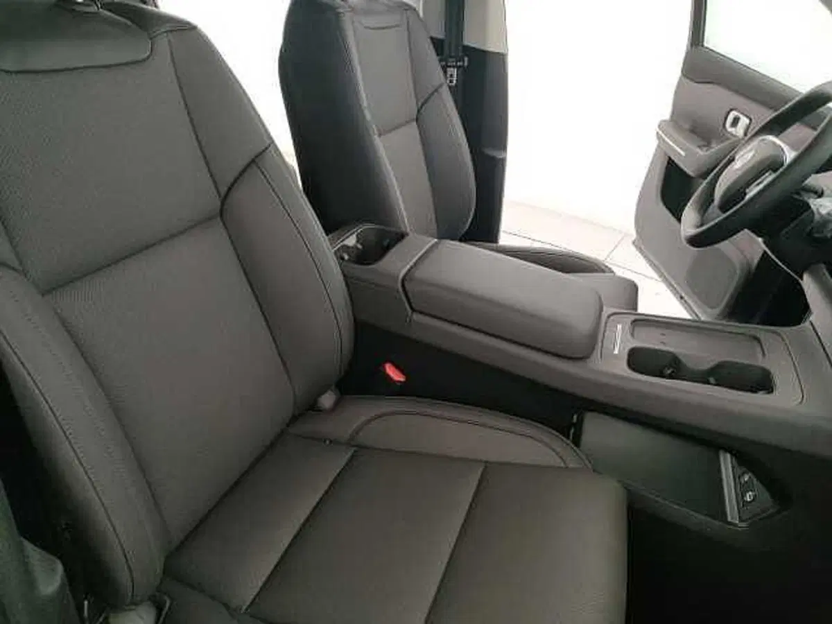 Leapmotor C10 nuova a Caserta (17)
