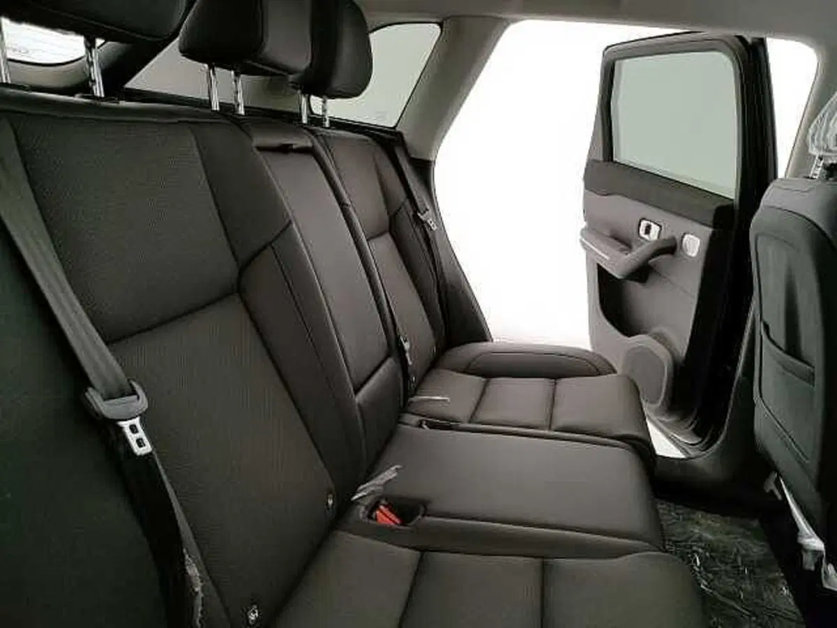 Leapmotor C10 nuova a Caserta (14)