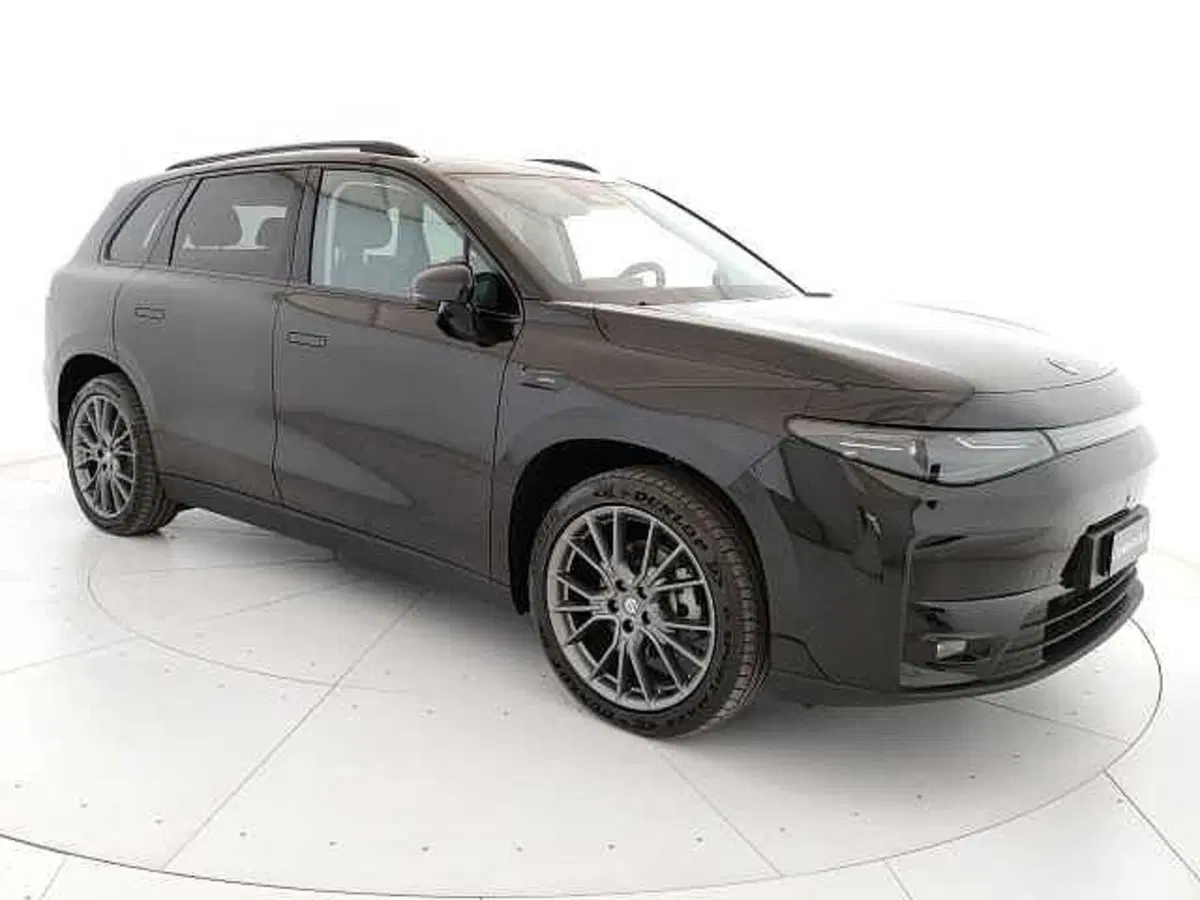 Leapmotor C10 nuova a Caserta (3)