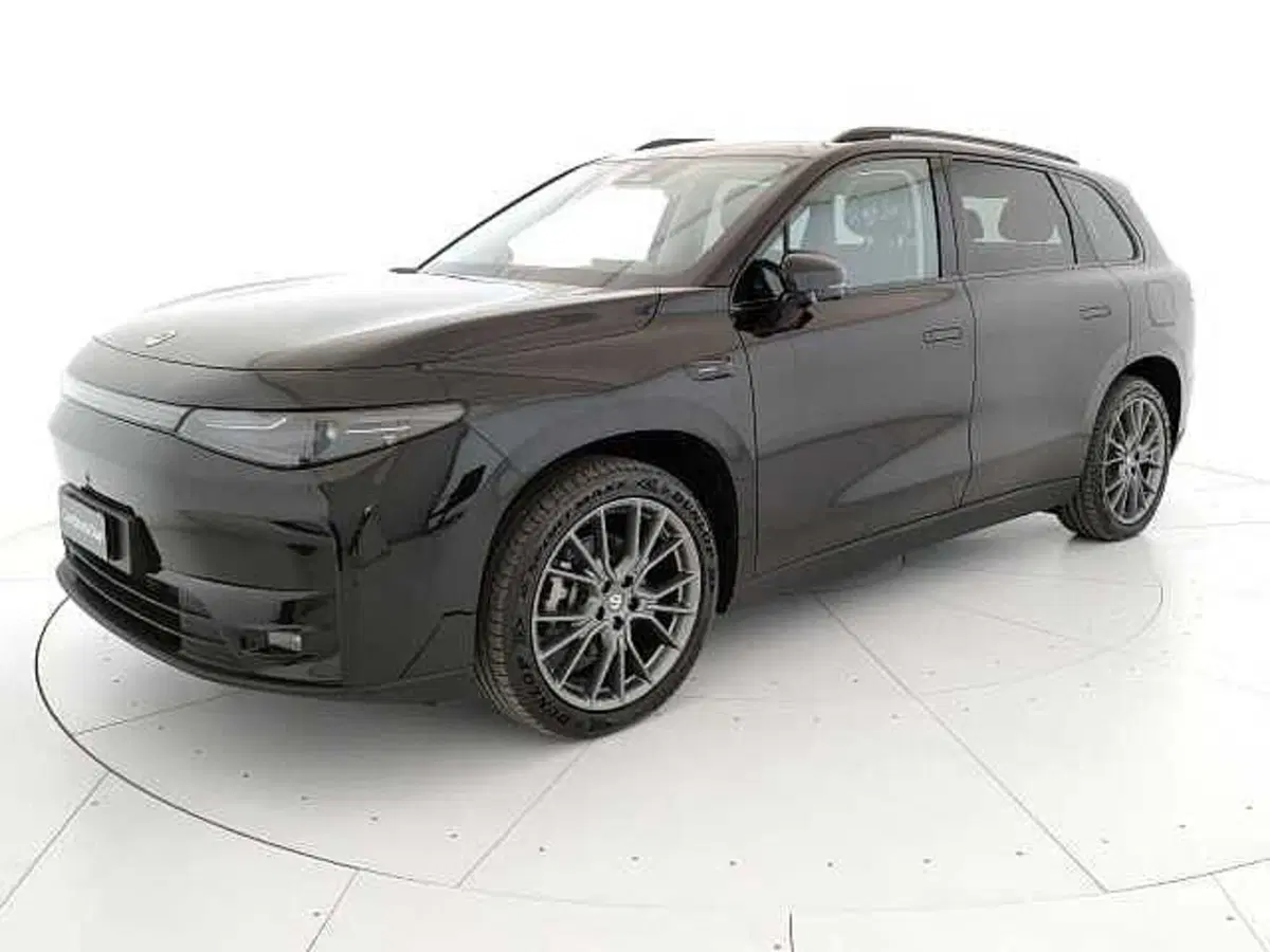 Leapmotor C10 nuova a Caserta (7)
