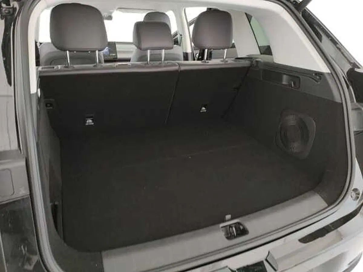 Leapmotor C10 nuova a Caserta (9)