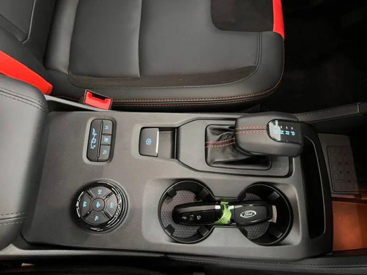 Ford Ranger Pick-up nuova a Verbano Cusio Ossola (14)
