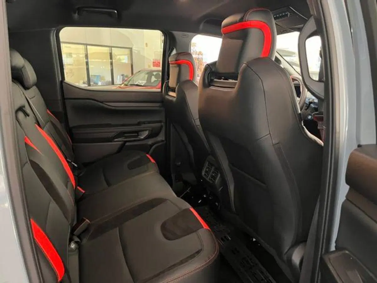 Ford Ranger Pick-up nuova a Verbano Cusio Ossola (16)