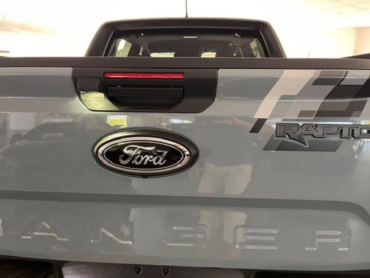 Ford Ranger Pick-up nuova a Verbano Cusio Ossola (20)